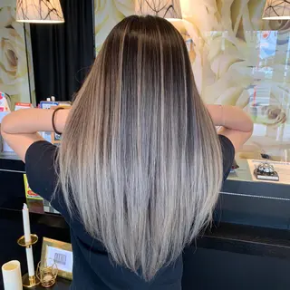 ロング カラー 宍戸 海斗のヘアスタイル