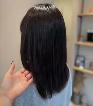 ミディアム カラー 🩶EM ILY🩶のヘアスタイル