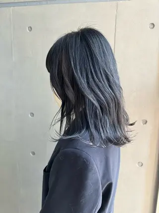 ミディアム 透明感カラー🪡🤍 nanao🤍🪡のヘアスタイル