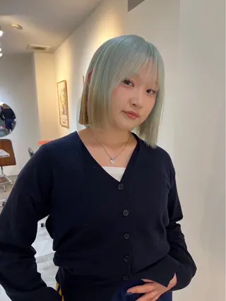 ミディアム カラー Yakuwa Rikoのヘアスタイル