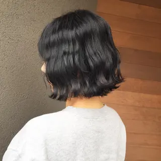 ショート maco 艶感ハイトーン🦋のヘアスタイル