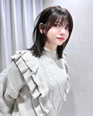 ミディアム けんけん cachecacheのヘアスタイル