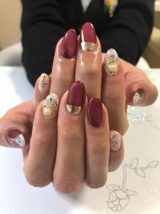 ネイル 石谷 詩織のネイルデザイン