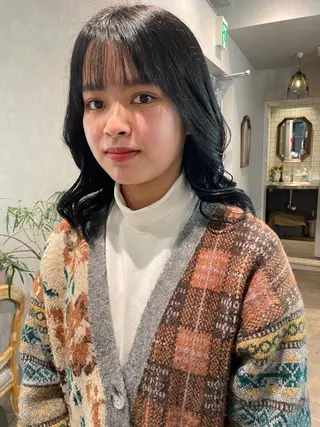 セミロング カラー ナチュラル透明感🌱 小山美樹子のヘアスタイル