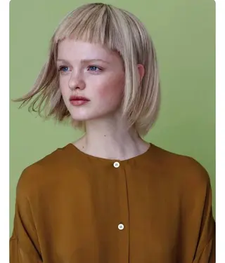 セミロング 逗子葉山 ナオイカイラのヘアスタイル