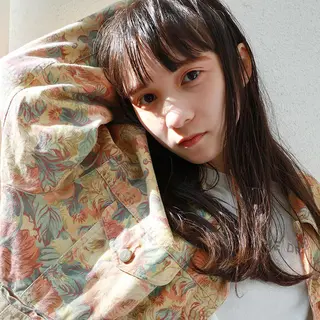 カラー 大山 茶子のヘアスタイル