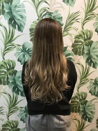 セミロング カラー パーマ ヘアアレンジ 大阪レミーエクステ チビ編み込みのヘアスタイル