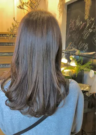 ロング DELA 西山のヘアスタイル