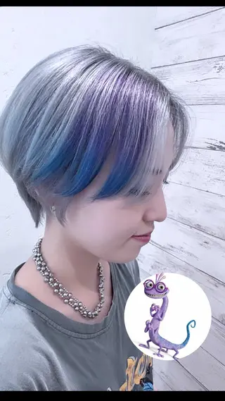 ショート カラー ヘアアレンジ アニメ髪・ウルフ🦇 樋口莉夏のヘアスタイル