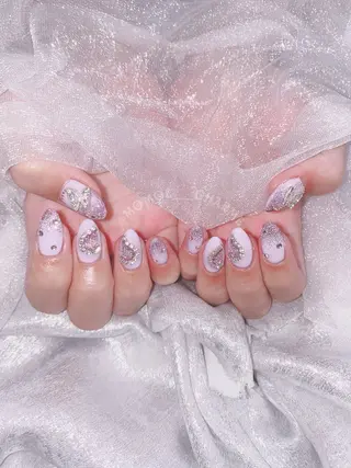 ネイル 遠藤 百恵のネイルデザイン