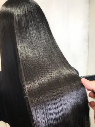 ロング カラー パーマ AnFye forprcoのヘアスタイル