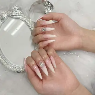 ネイル HIN NAILのネイルデザイン