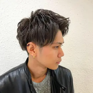 ショート カラー メンズ 🟦メンズパーマ🟦 横浜駅｜小上馬淳司のヘアスタイル