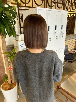 カラー AGREE Momokaのヘアスタイル