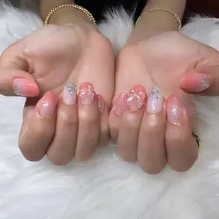 ネイル Laula🤍 ayakaのネイルデザイン