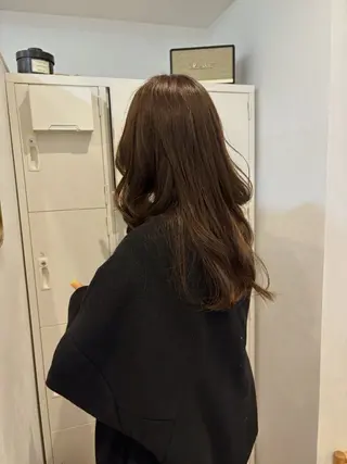 ロング カラー 梅田/ベージュ レイヤー/ヌマタのヘアスタイル