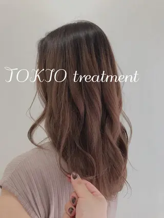 セミロング 透明感カラー REIのヘアスタイル