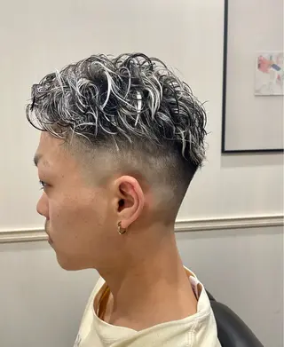 ショート カラー パーマ メンズ 無料メンズカット❗️ 岡本晟我のヘアスタイル