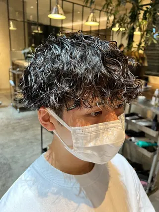 ショート パーマ メンズ 波巻きスパイラルパー マ/シャドウパーマ駿のヘアスタイル