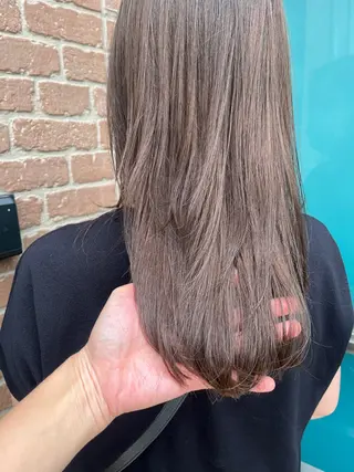 ミディアム カラー 久木原 ゆりのヘアスタイル