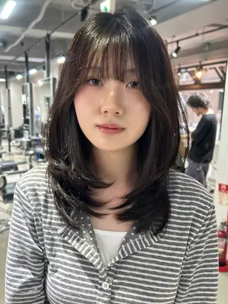 セミロング カラー ヘアアレンジ レイヤーカット×髪質 改善🇰🇷シオリのヘアスタイル