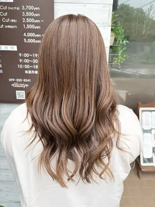 ロング カラー Story マリエのヘアスタイル