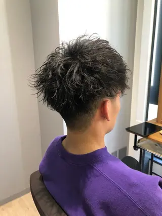 ショート カラー パーマ メンズ 関西センターパート メンズモデル募集のヘアスタイル