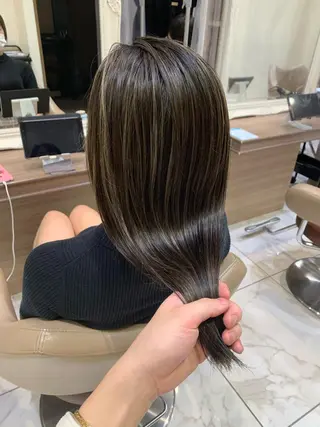 ロング カラー 白髪ぼかしハイライト 茗荷谷駅徒歩2分のヘアスタイル