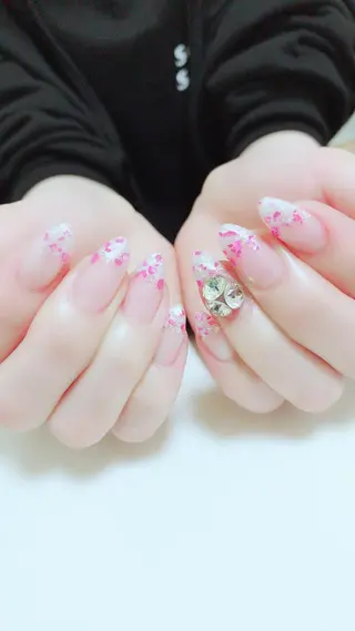 ネイル 吉冨 光恵のネイルデザイン