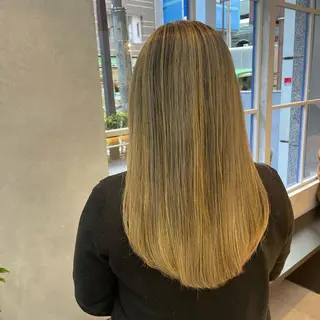 ロング 🫧艶髪/ブリーチ 🐳honami🫧のヘアスタイル