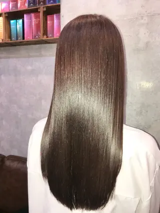 セミロング ✨髪質改善特化✨ 店長　安岡朋哉のヘアスタイル