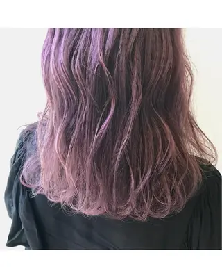 ミディアム カラー lani ブリーチ /ダブルカラーのヘアスタイル