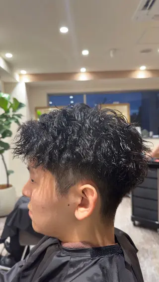 ショート パーマ 【メンズパーマ】比嘉 啓人のヘアスタイル