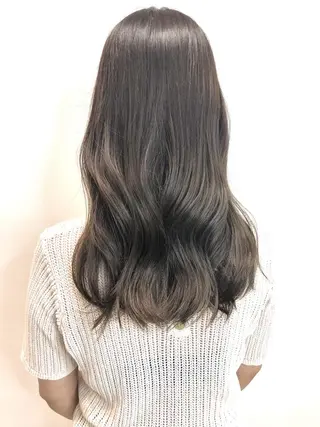 ロング カラー N° uairo 川崎店【ユアイロ】のヘアスタイル