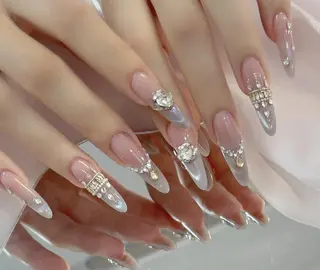 ネイル エリ🫧 nail池袋東口のネイルデザイン