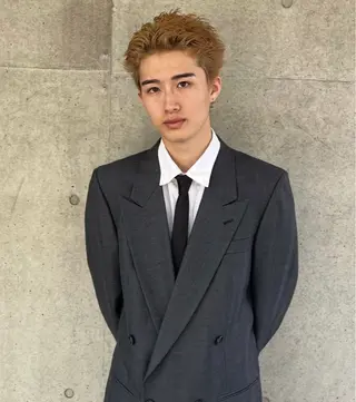 ショート カラー メンズ 鈴木 隼人のヘアスタイル