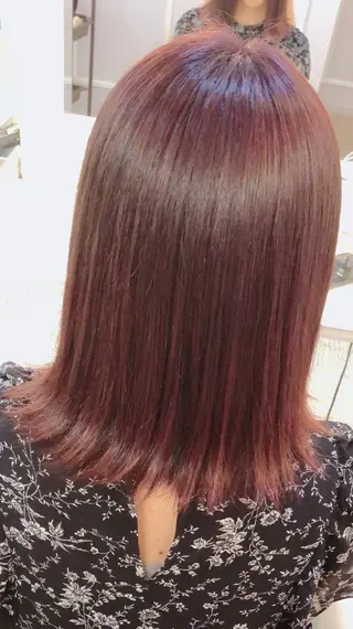 ミディアム カラー すずき まゆのヘアスタイル
