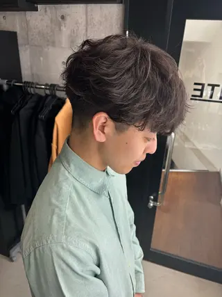 パーマ メンズ _WHITE / KENTOのヘアスタイル