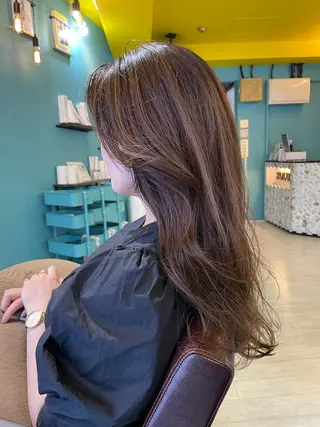 ロング 末石 智のヘアスタイル