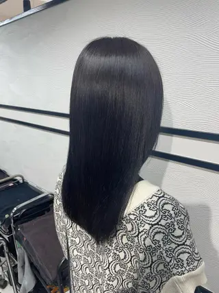 セミロング 大阪美容師 井上智博のヘアスタイル