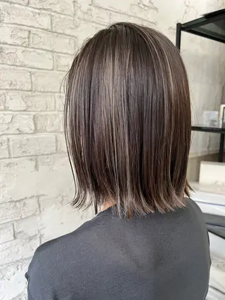 ミディアム ハイライトカラー＆ ダブルカラー　田口のヘアスタイル