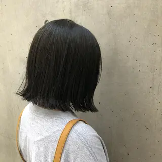 ショート カラー 暗髪とオリーブ🌿 渡辺拓人のヘアスタイル
