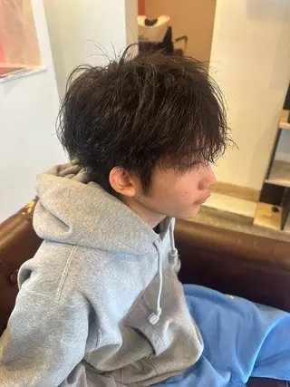 パーマ メンズ 安達 望のヘアスタイル