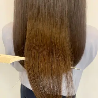 ミディアム カラー トップ スタイリストのヘアスタイル