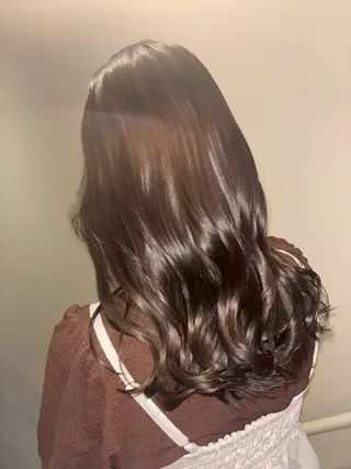 セミロング カラー Raykyoto烏丸 kahoのヘアスタイル