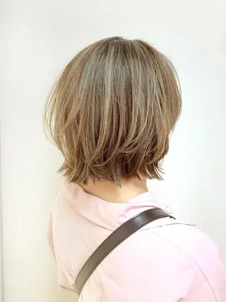 ショート カラー 縮毛矯正/白髪ぼかし ショートボブ/鈴木のヘアスタイル
