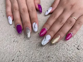 ミディアム ネイル ✴︎ Delightのネイルデザイン