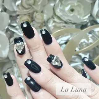 ネイル ＬａＬｕｎａ🌙 Natsukiのネイルデザイン