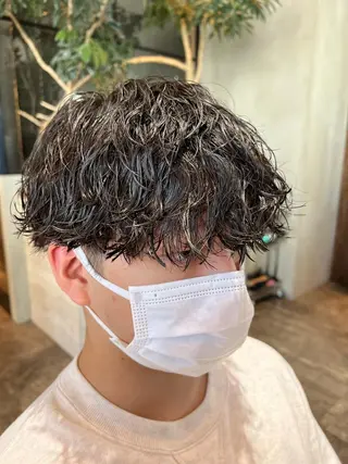 ショート パーマ メンズ 波巻きスパイラルパー マ/シャドウパーマ駿のヘアスタイル