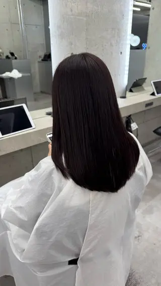 セミロング shio ハイトーン 💗【福岡天神】のヘアスタイル